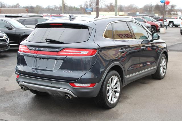 Vehicle image 4 of 33