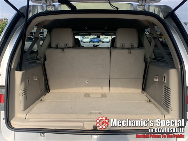 2015 Lincoln Navigator L Base Image 12 of 26