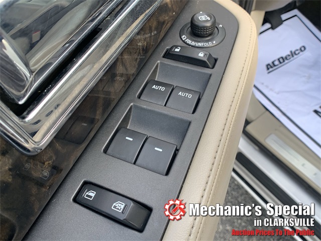 2015 Lincoln Navigator L Base Image 26 of 26