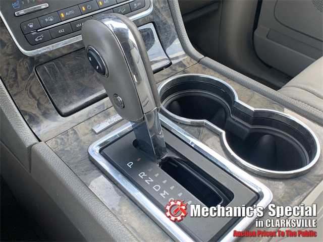 2015 Lincoln Navigator L Base Image 24 of 26