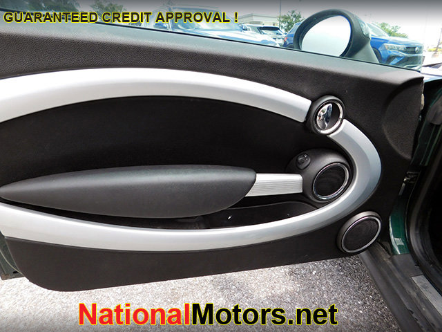 Vehicle image 4 of 9