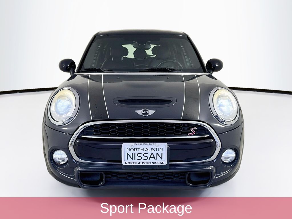 2015 MINI Cooper Hardtop S Image 2 of 41