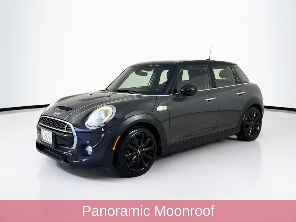 2015 MINI Cooper Hardtop S Image 1 of 41