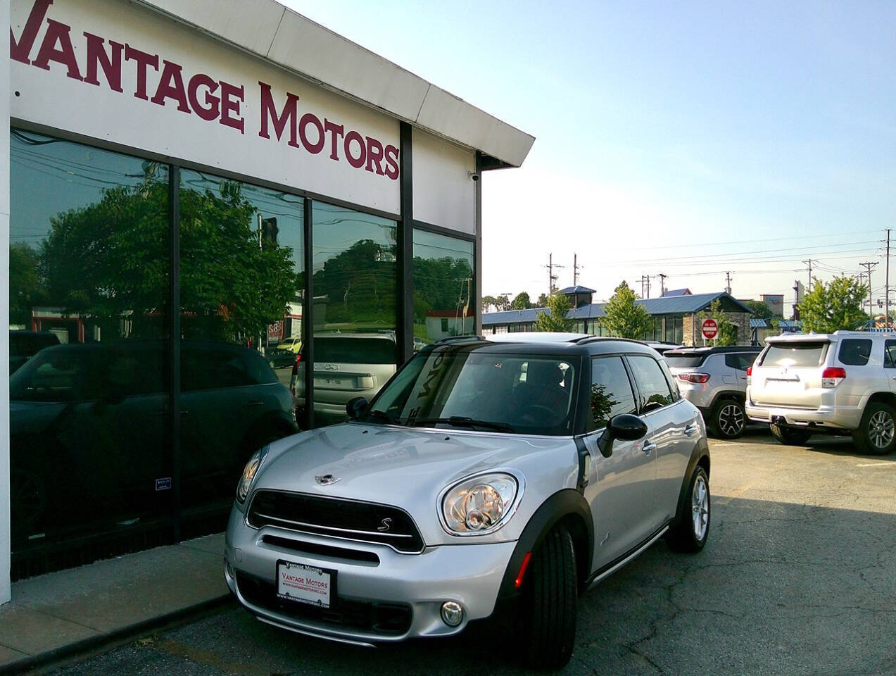 2015 MINI Cooper Countryman S Image 1 of 30