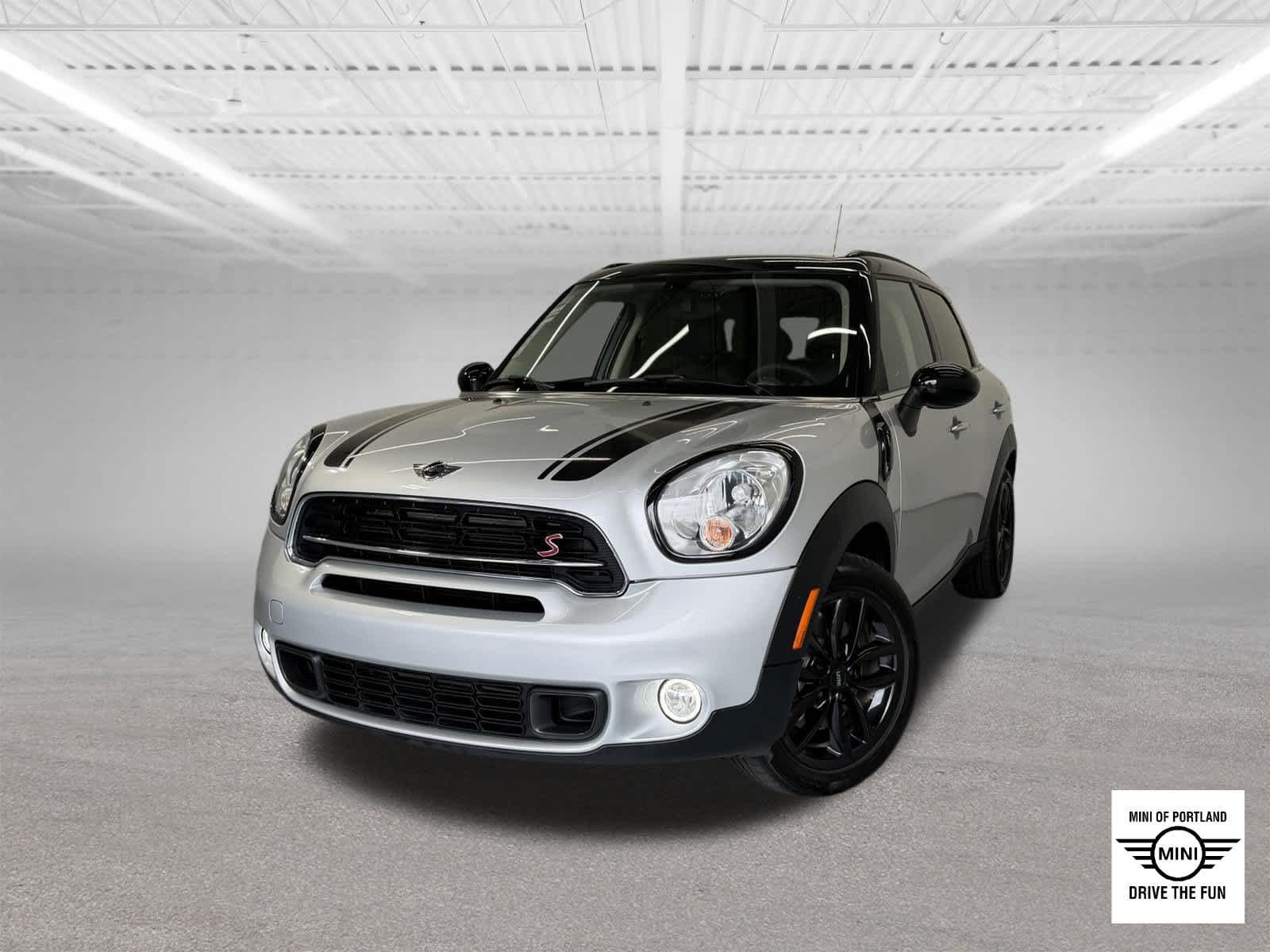 2015 MINI Cooper Countryman S Image 1 of 25