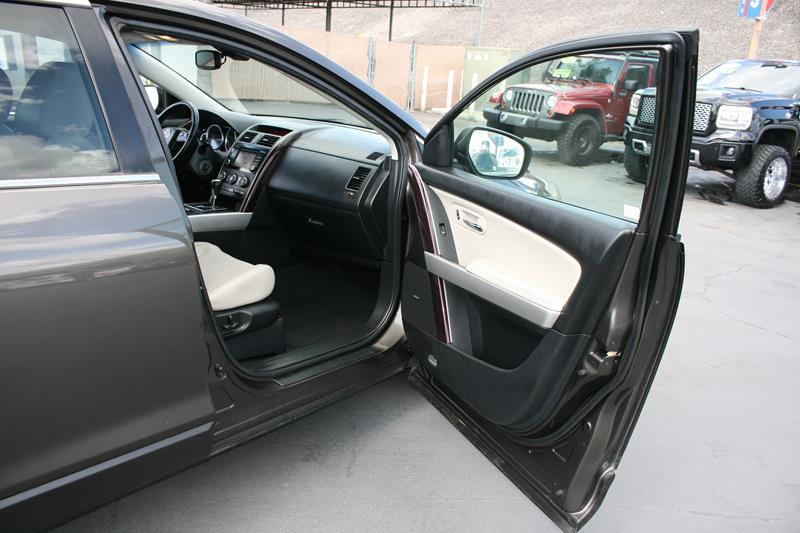 2015 Mazda CX-9 Grand Touring Image 25 of 37