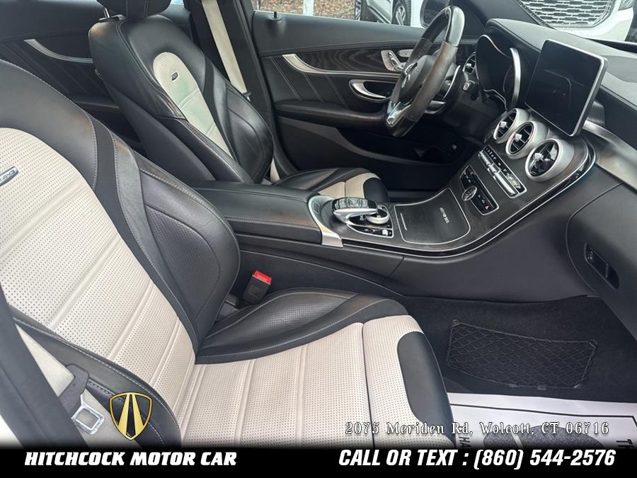 Vehicle image 41 of 50