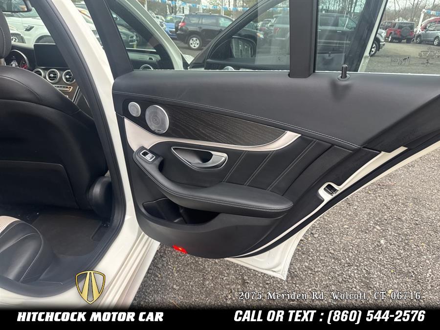 Vehicle image 39 of 50