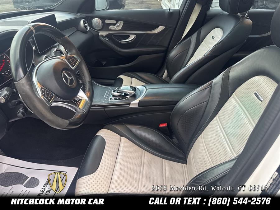 Vehicle image 28 of 50