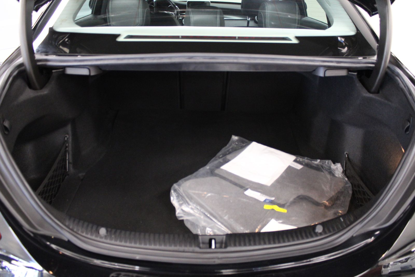 Vehicle image 14 of 37