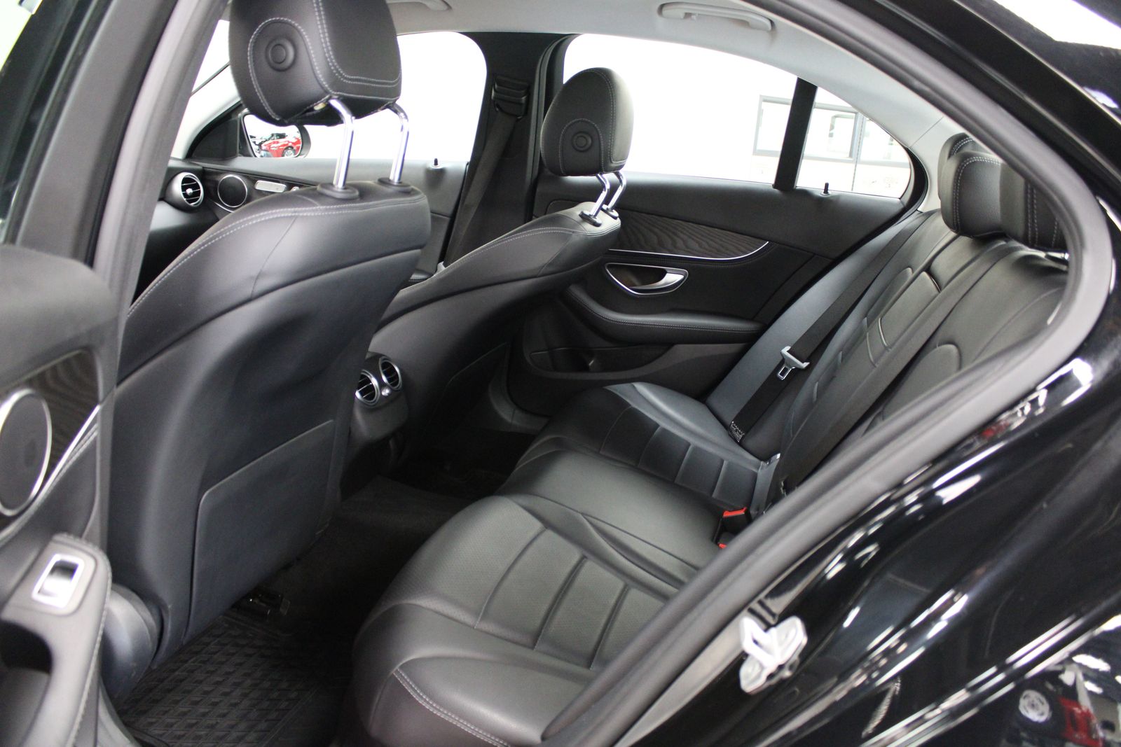 Vehicle image 15 of 37