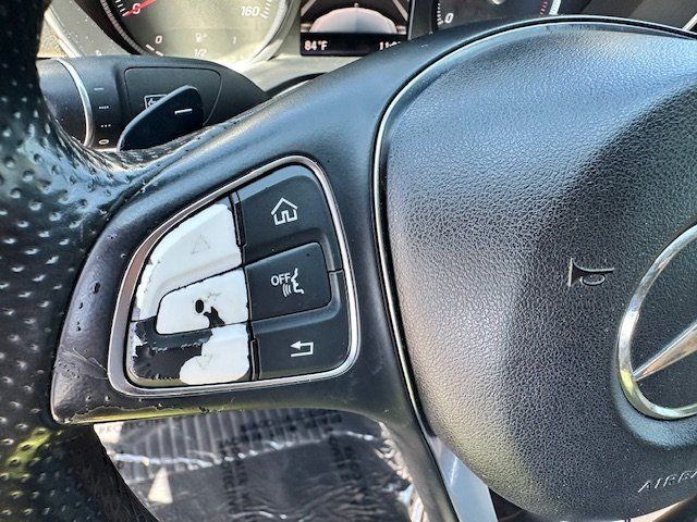 Vehicle image 31 of 35