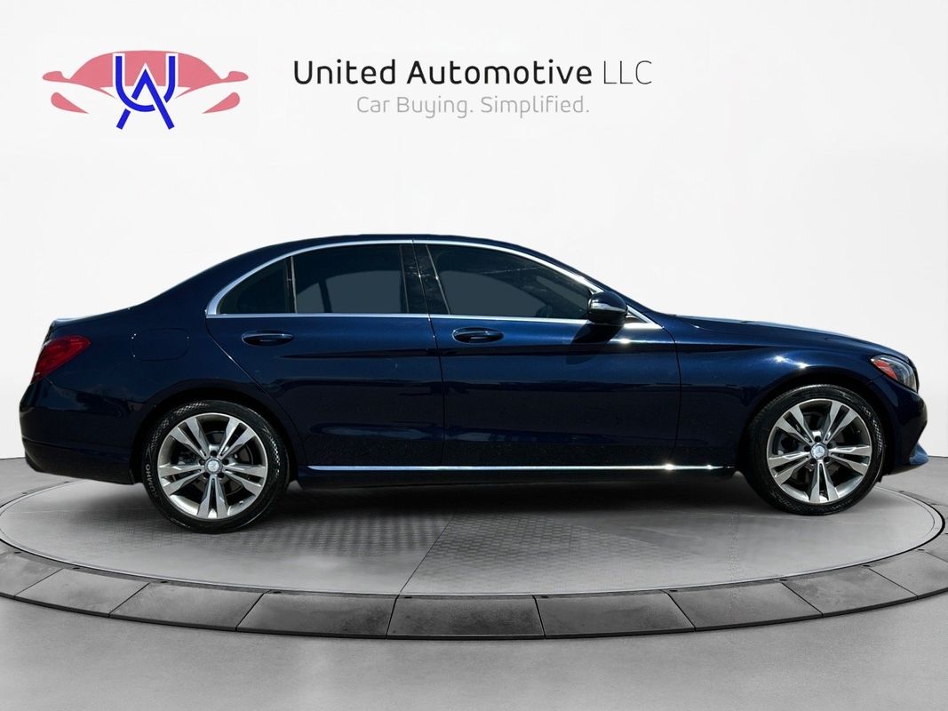 Vehicle image 4 of 35