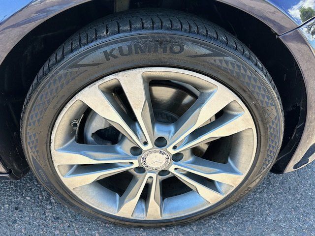 Vehicle image 13 of 35
