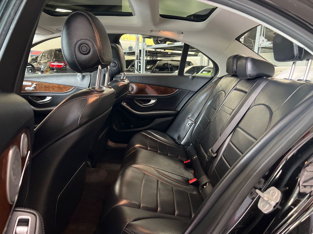 Vehicle image 103 of 104