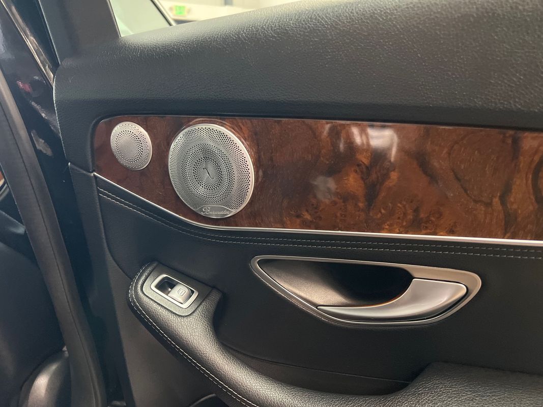 Vehicle image 95 of 104