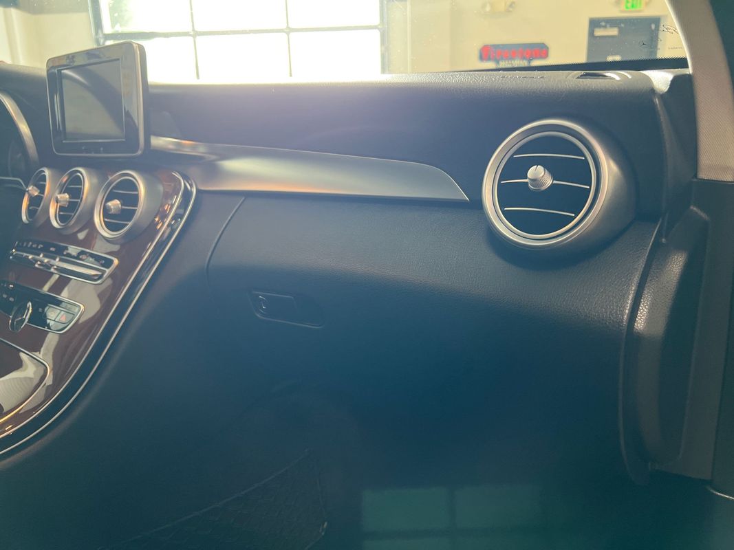 Vehicle image 91 of 104
