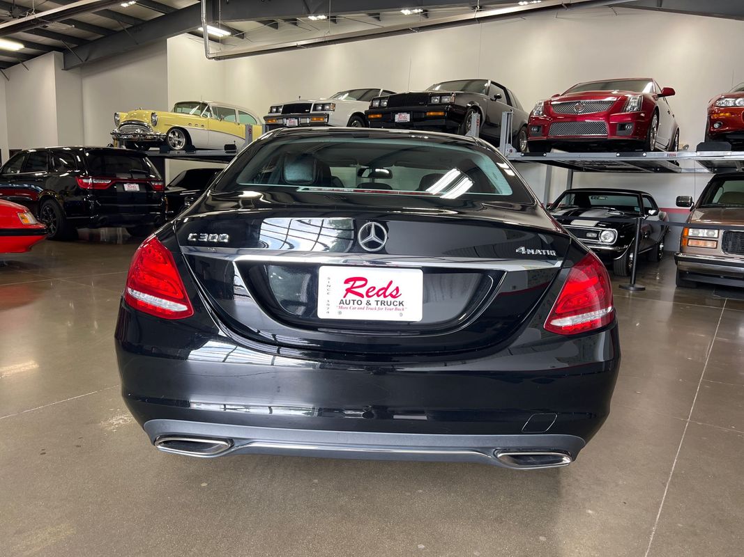Vehicle image 22 of 104