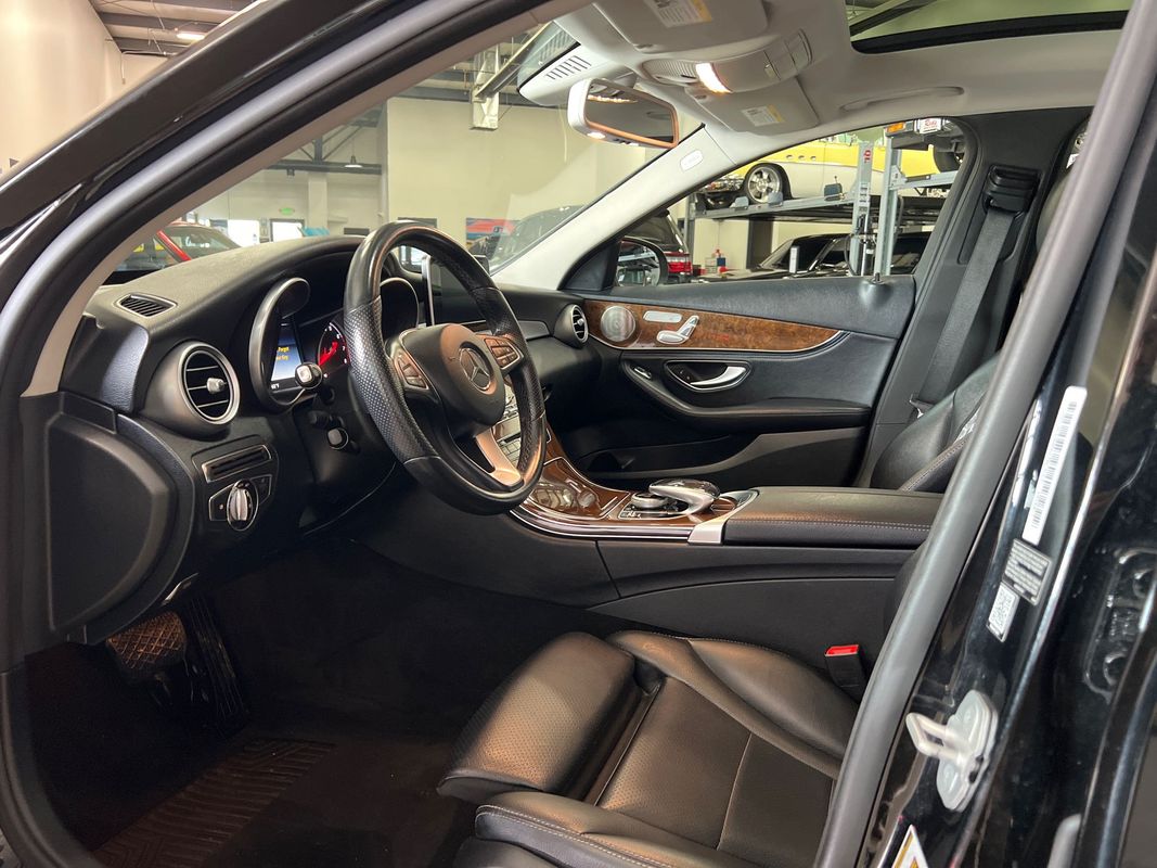 Vehicle image 69 of 104