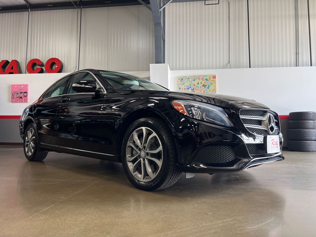 Vehicle image 9 of 104