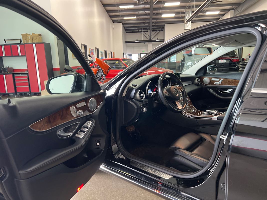 Vehicle image 65 of 104