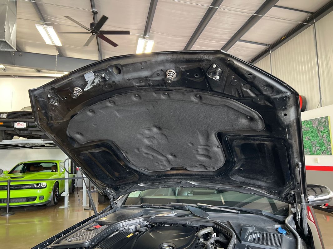 Vehicle image 62 of 104