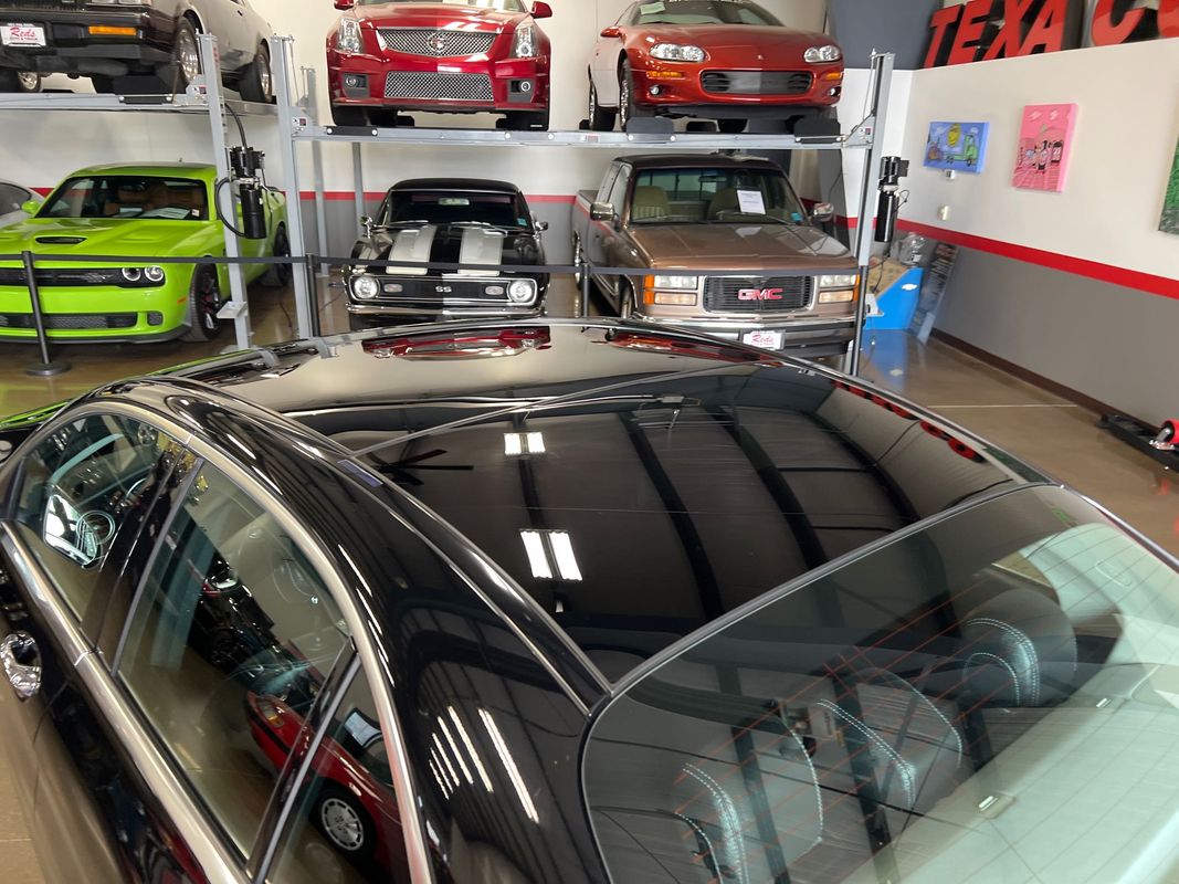 Vehicle image 37 of 104