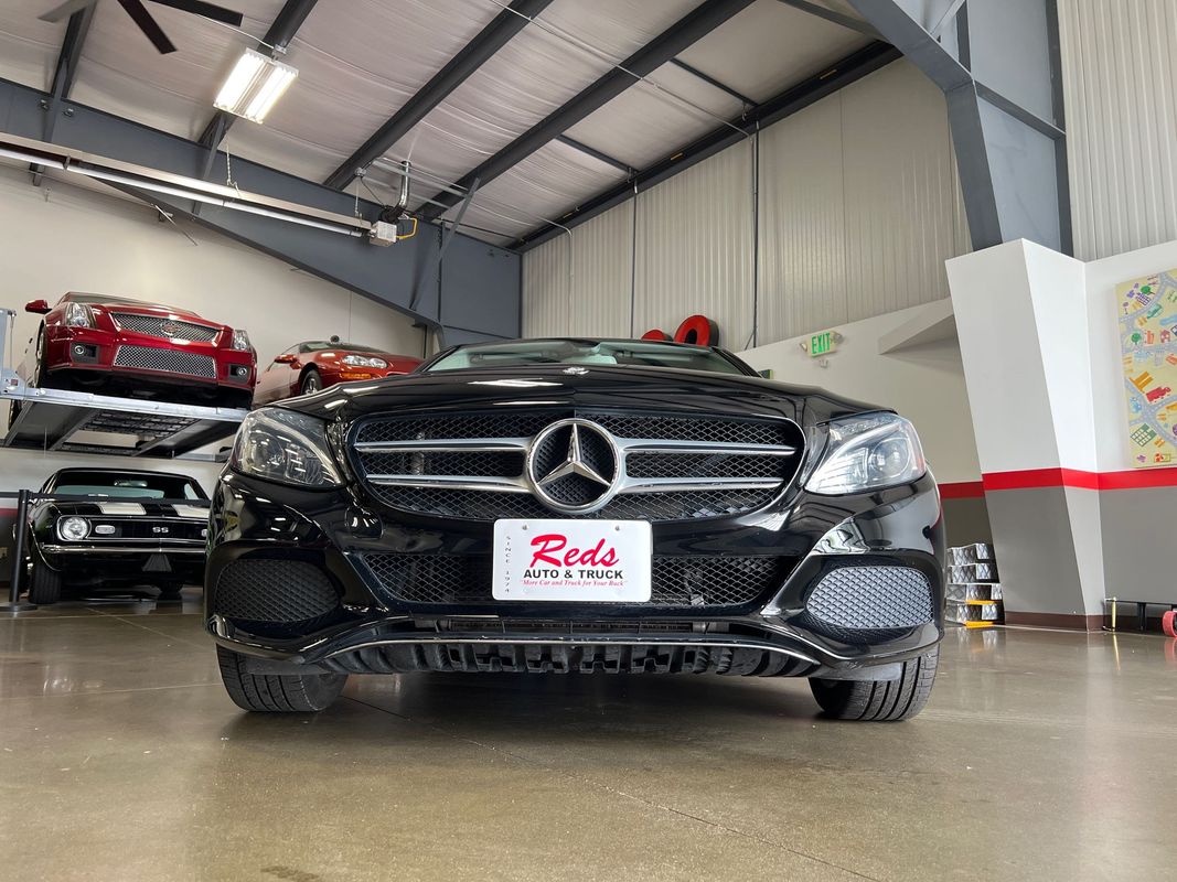 Vehicle image 61 of 104