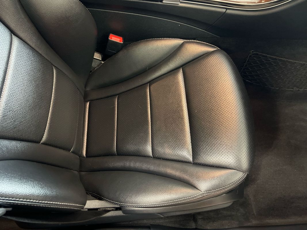 Vehicle image 90 of 104