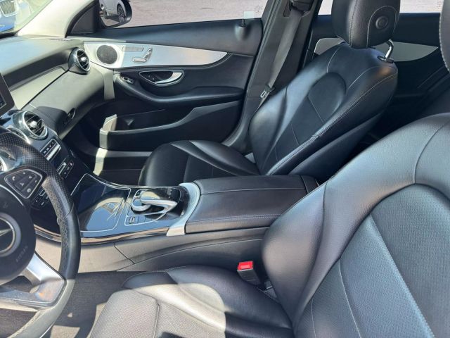 Vehicle image 11 of 25