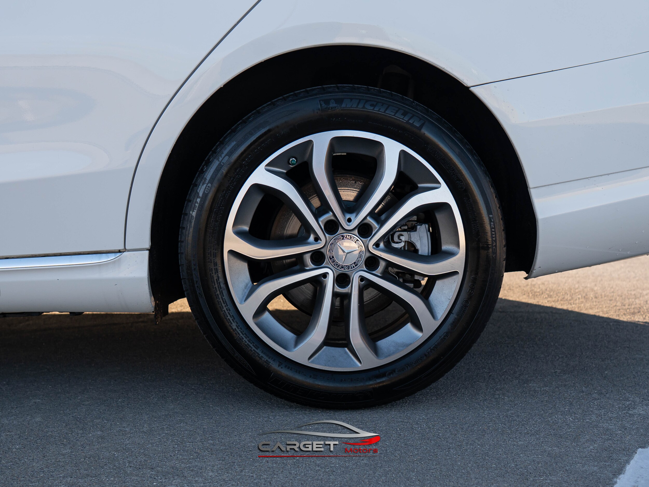 Vehicle image 11 of 50