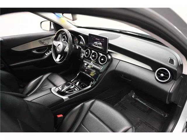 Vehicle image 11 of 28