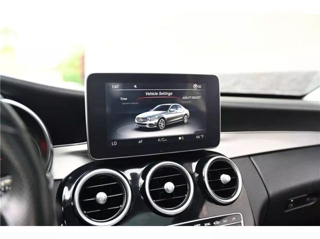 Vehicle image 25 of 28