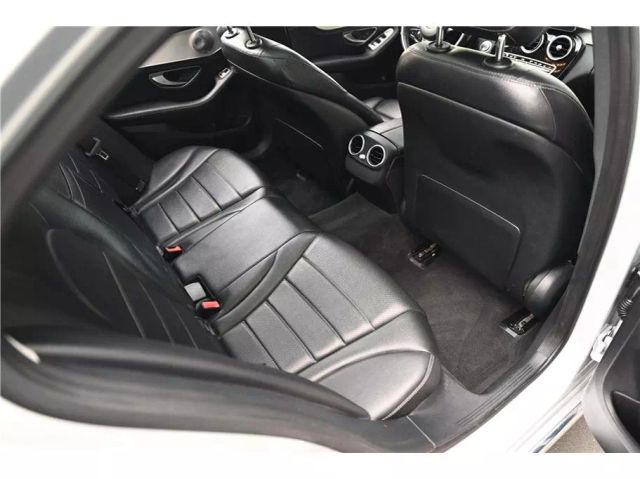 Vehicle image 14 of 28