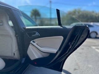 Vehicle image 17 of 50