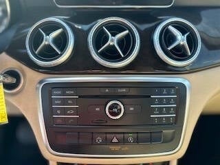 Vehicle image 25 of 50