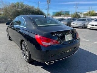 Vehicle image 11 of 50
