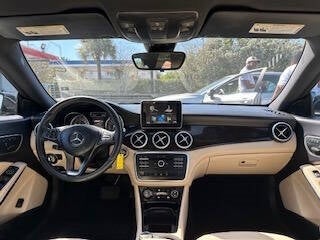 Vehicle image 33 of 50