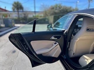 Vehicle image 19 of 50