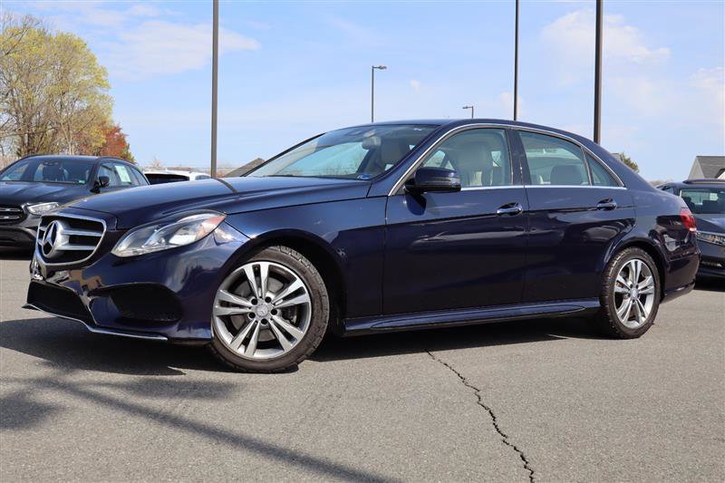 2015 Mercedes-Benz E-Class 350 Sport Image 2 of 39