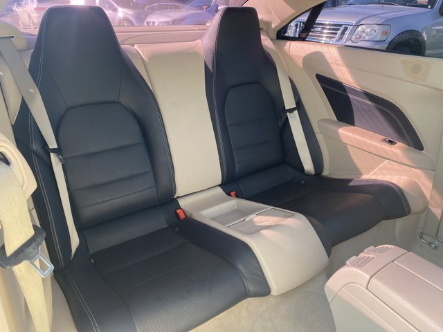 Vehicle image 16 of 20