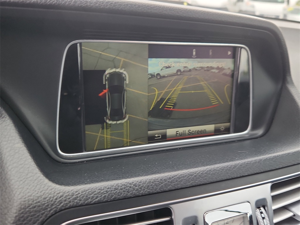 Vehicle image 14 of 23
