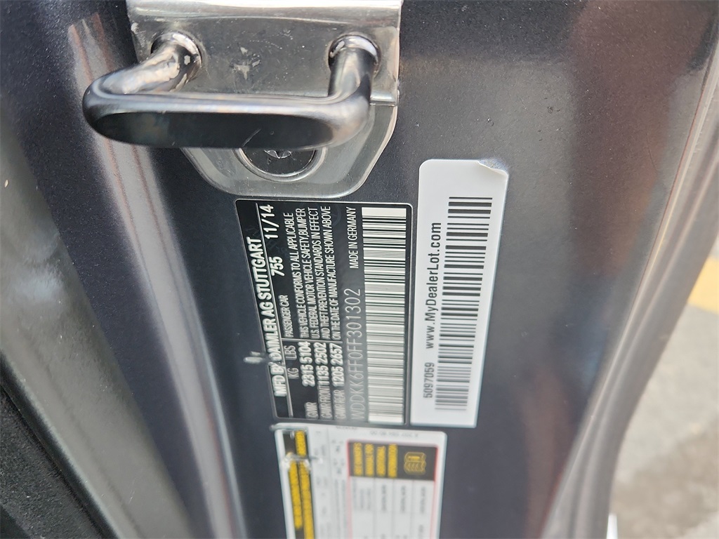Vehicle image 19 of 23