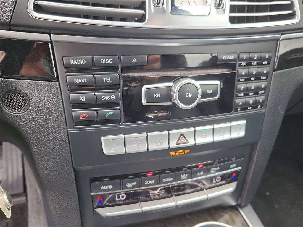 Vehicle image 15 of 23