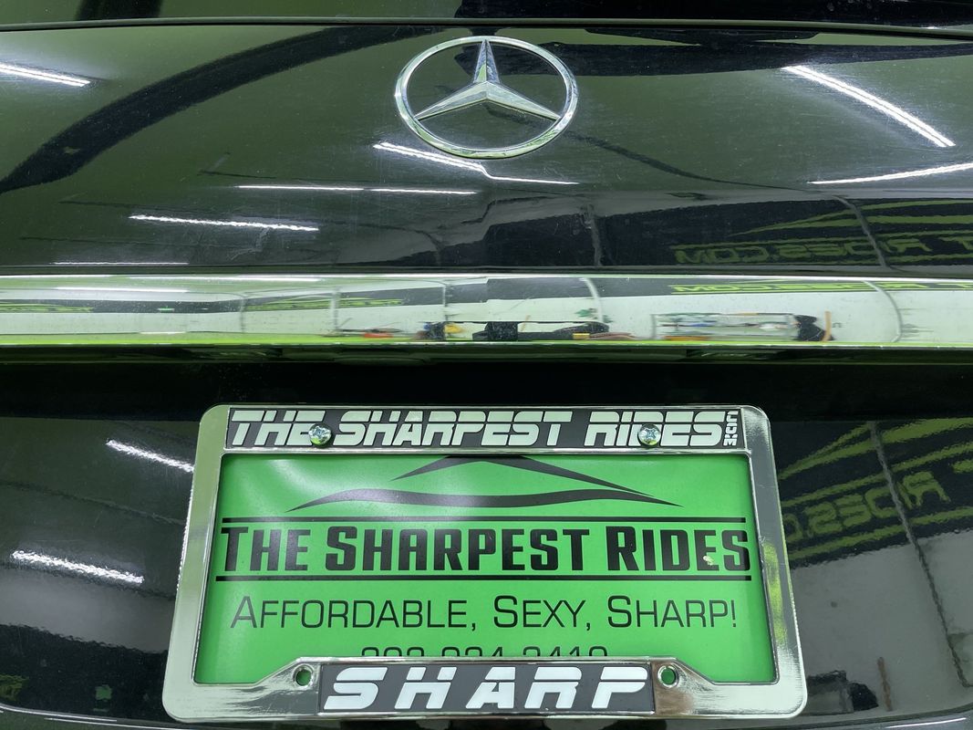 Vehicle image 12 of 18
