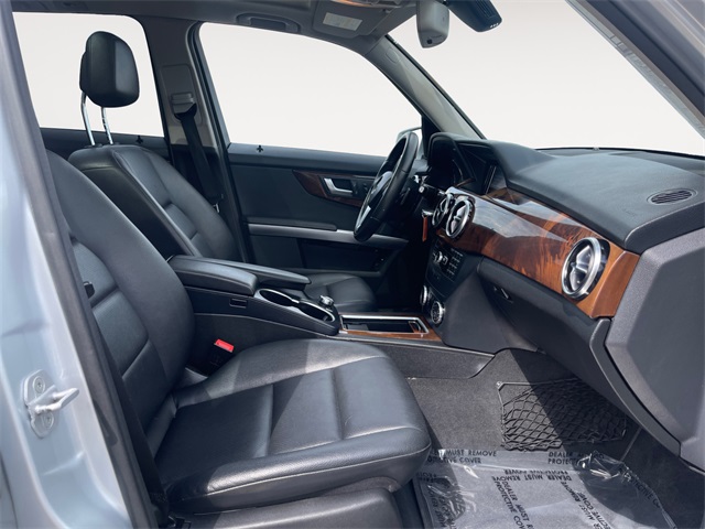 Vehicle image 15 of 44