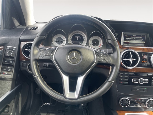 Vehicle image 12 of 44