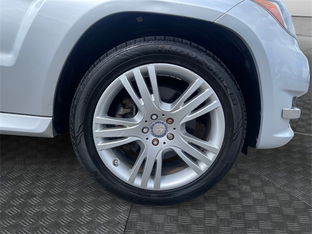 Vehicle image 36 of 44