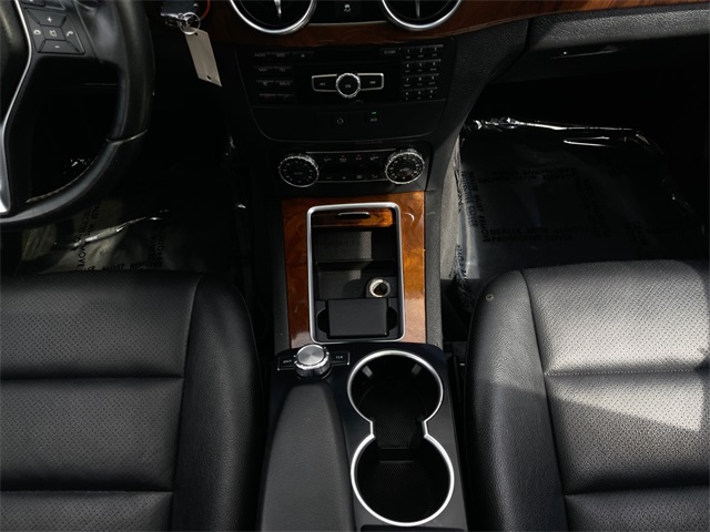 Vehicle image 11 of 44