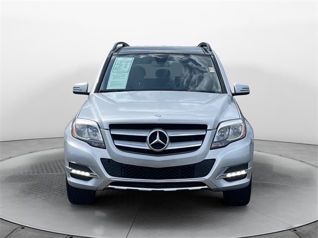 Vehicle image 2 of 44